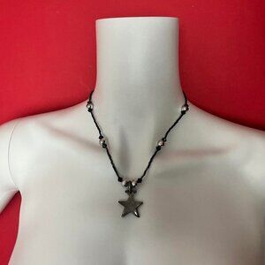 Handmade beaded star necklace 🖤🩶​​​​​